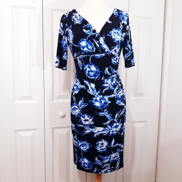 Lauren Ralph Lauren Dresses & Skirts - Lauren Ralph Lauren Dress Short Sleeve Floral on Navy Blue Sthetcy Size 6